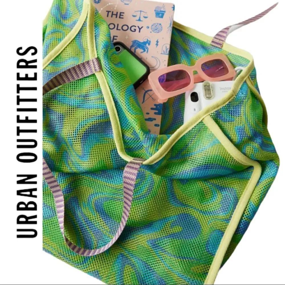 NEW Urban Outfitters UO Whimsical Print Mesh Tote Bag - Picture 2 of 2